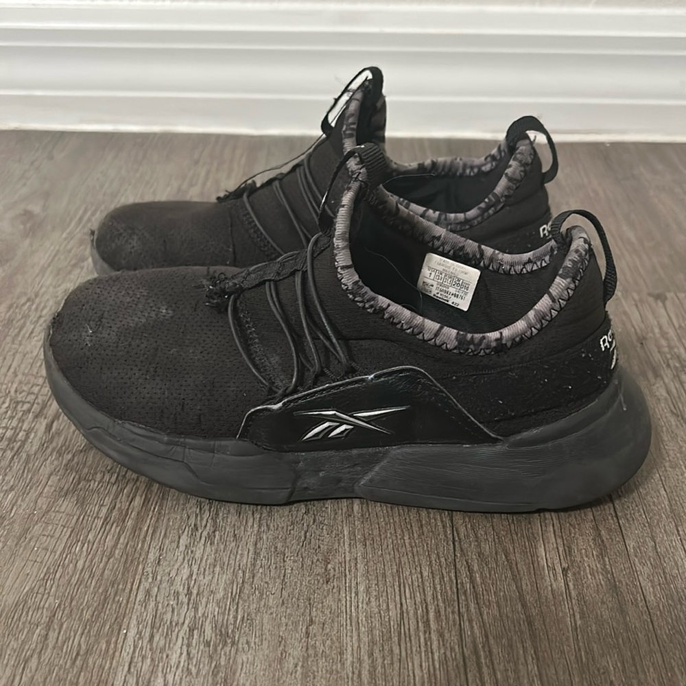 Youth Boys Reebok Running Sneakers Size 1